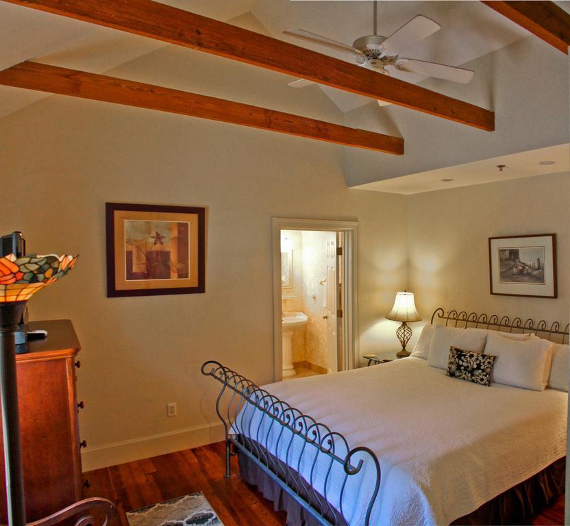 Night Swan Intracoastal Bed & Breakfast New Smyrna Beach Exteriör bild