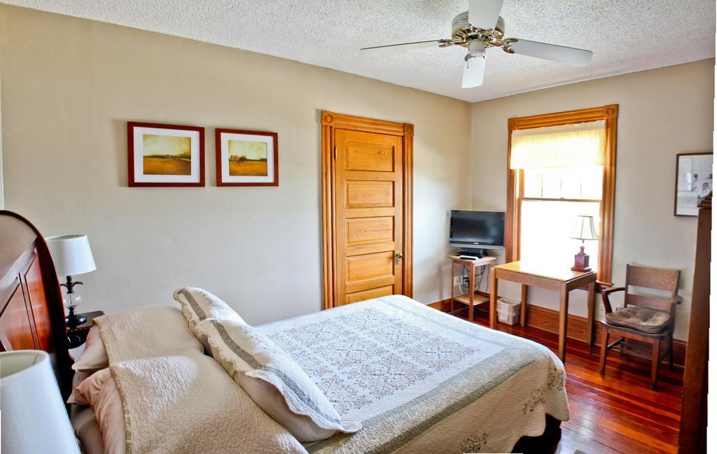 Night Swan Intracoastal Bed & Breakfast New Smyrna Beach Exteriör bild