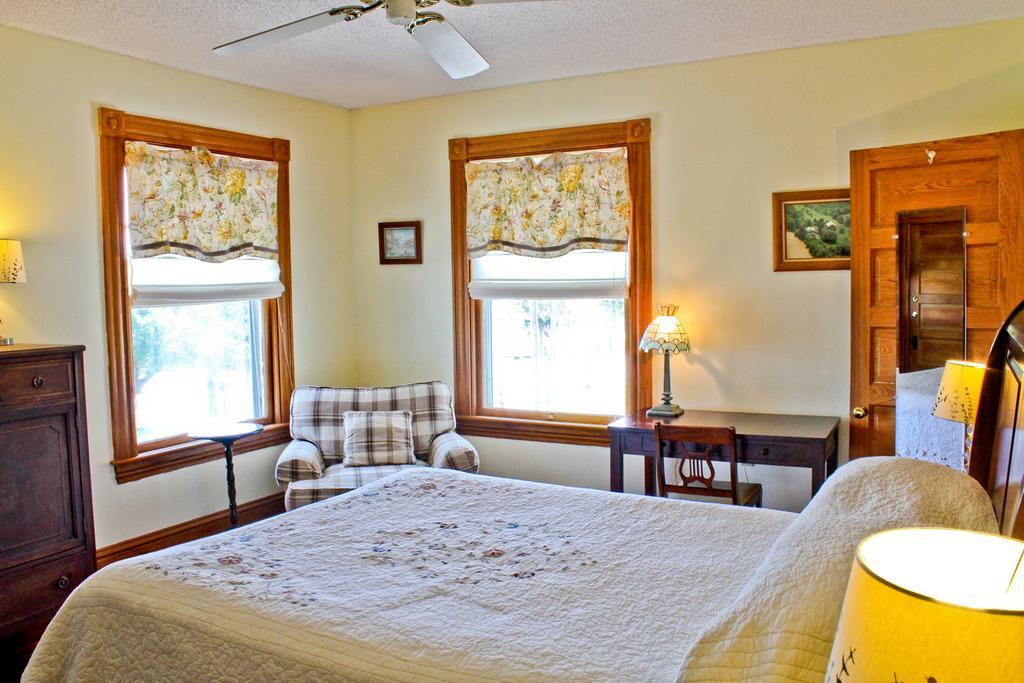 Night Swan Intracoastal Bed & Breakfast New Smyrna Beach Exteriör bild