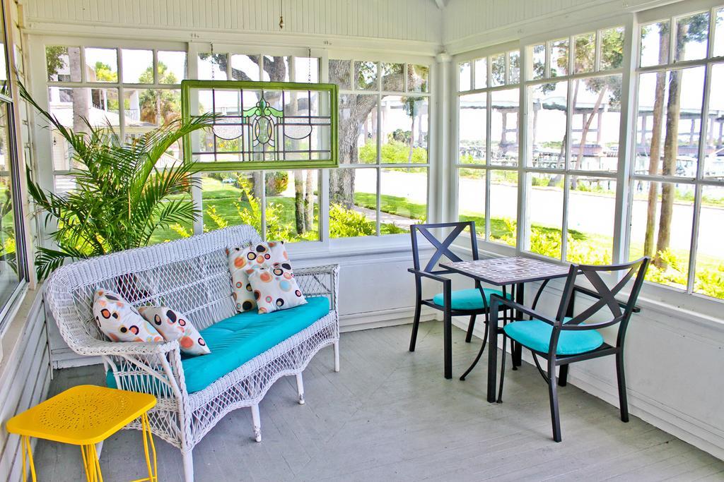 Night Swan Intracoastal Bed & Breakfast New Smyrna Beach Exteriör bild