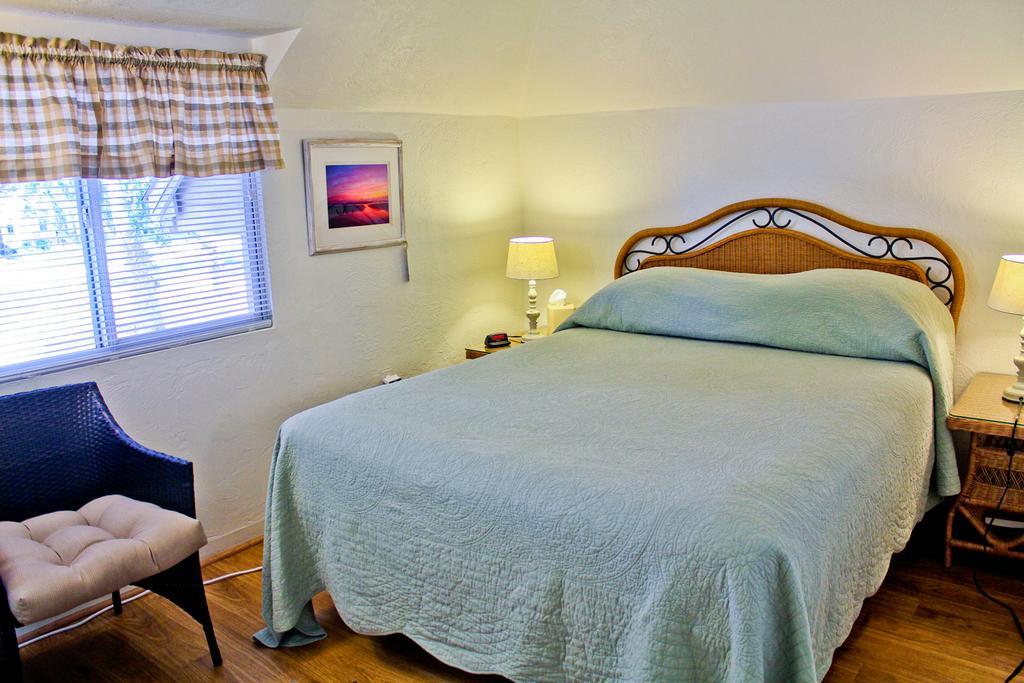 Night Swan Intracoastal Bed & Breakfast New Smyrna Beach Exteriör bild