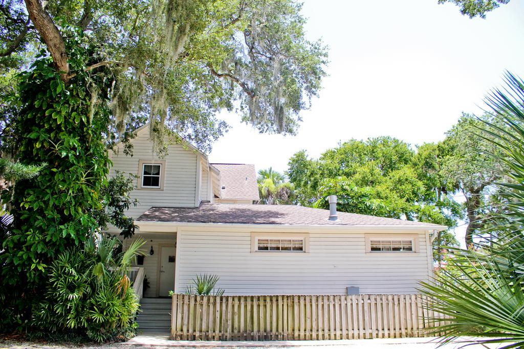 Night Swan Intracoastal Bed & Breakfast New Smyrna Beach Exteriör bild