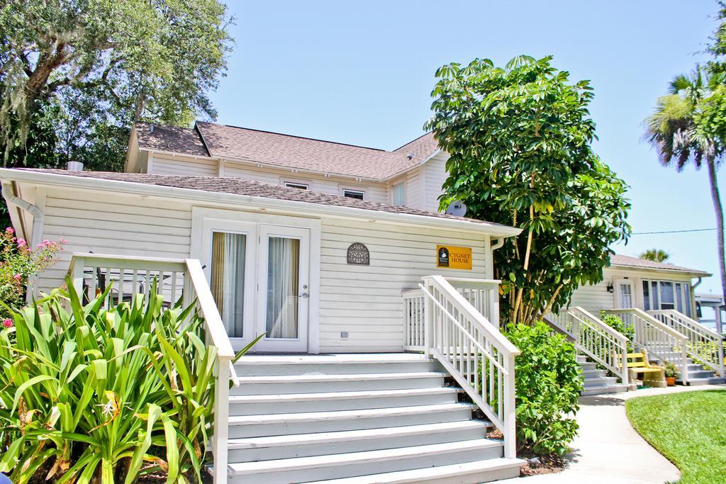 Night Swan Intracoastal Bed & Breakfast New Smyrna Beach Exteriör bild