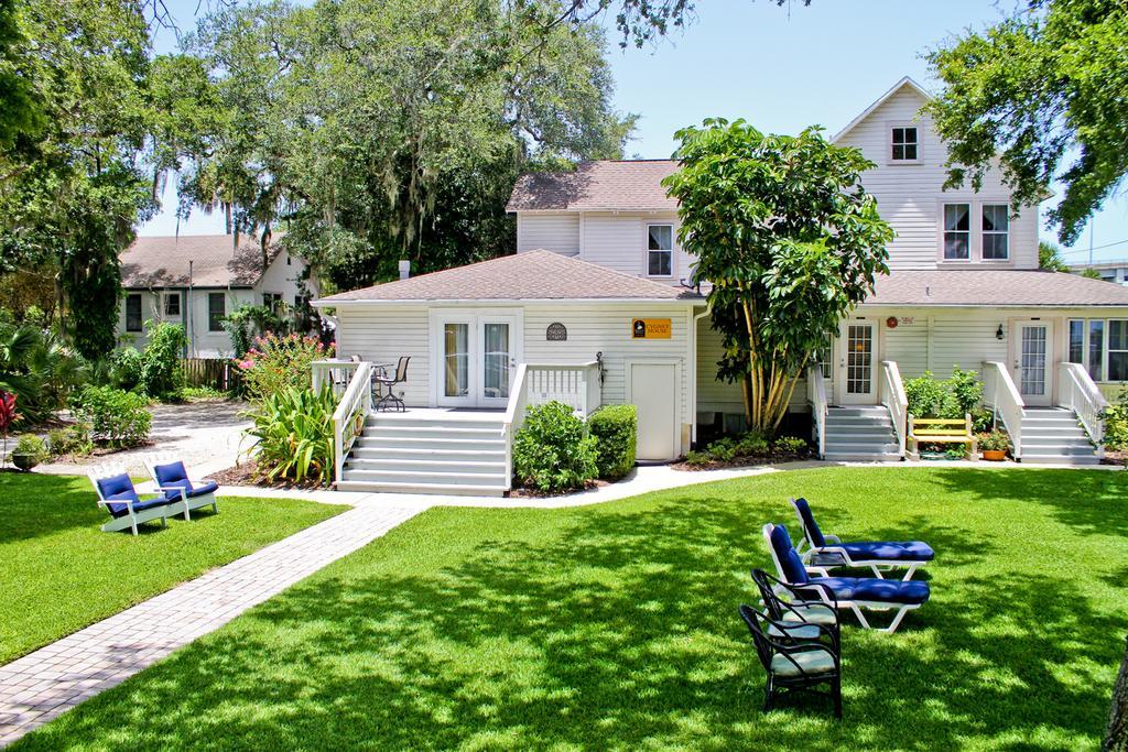 Night Swan Intracoastal Bed & Breakfast New Smyrna Beach Exteriör bild