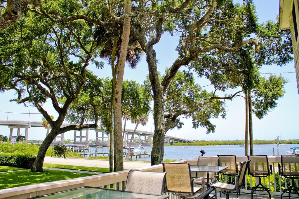 Night Swan Intracoastal Bed & Breakfast New Smyrna Beach Exteriör bild