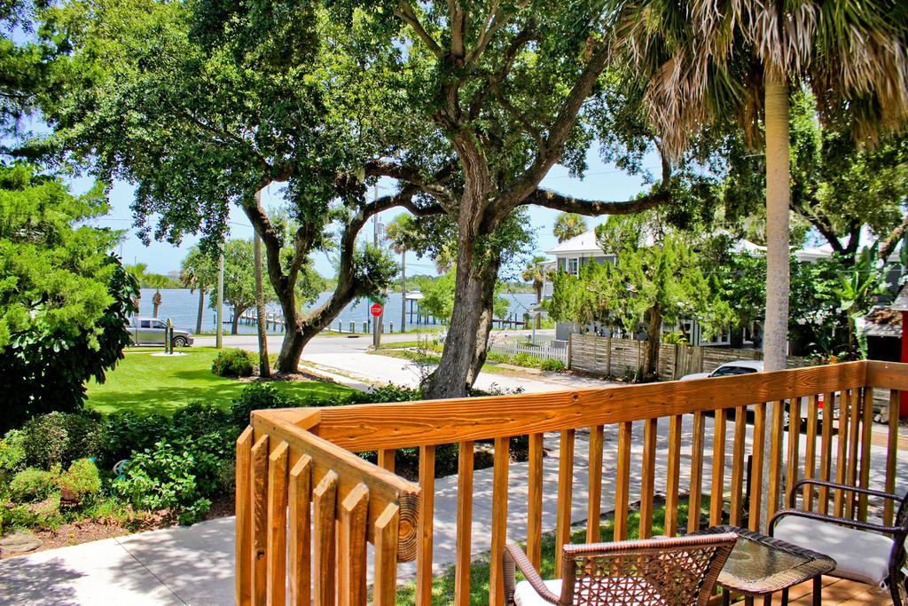 Night Swan Intracoastal Bed & Breakfast New Smyrna Beach Exteriör bild