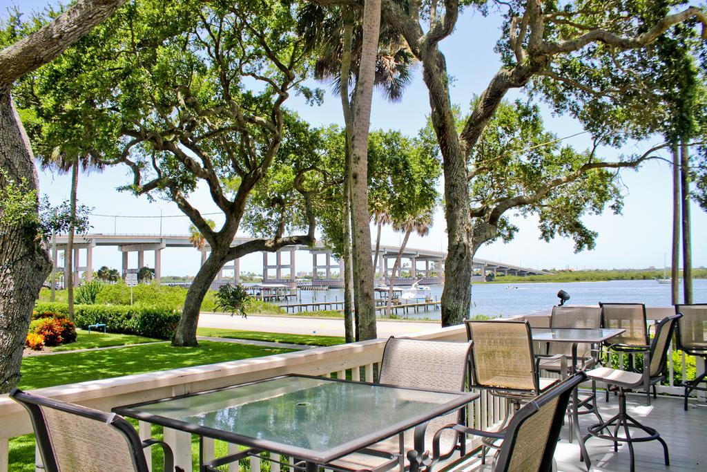 Night Swan Intracoastal Bed & Breakfast New Smyrna Beach Exteriör bild