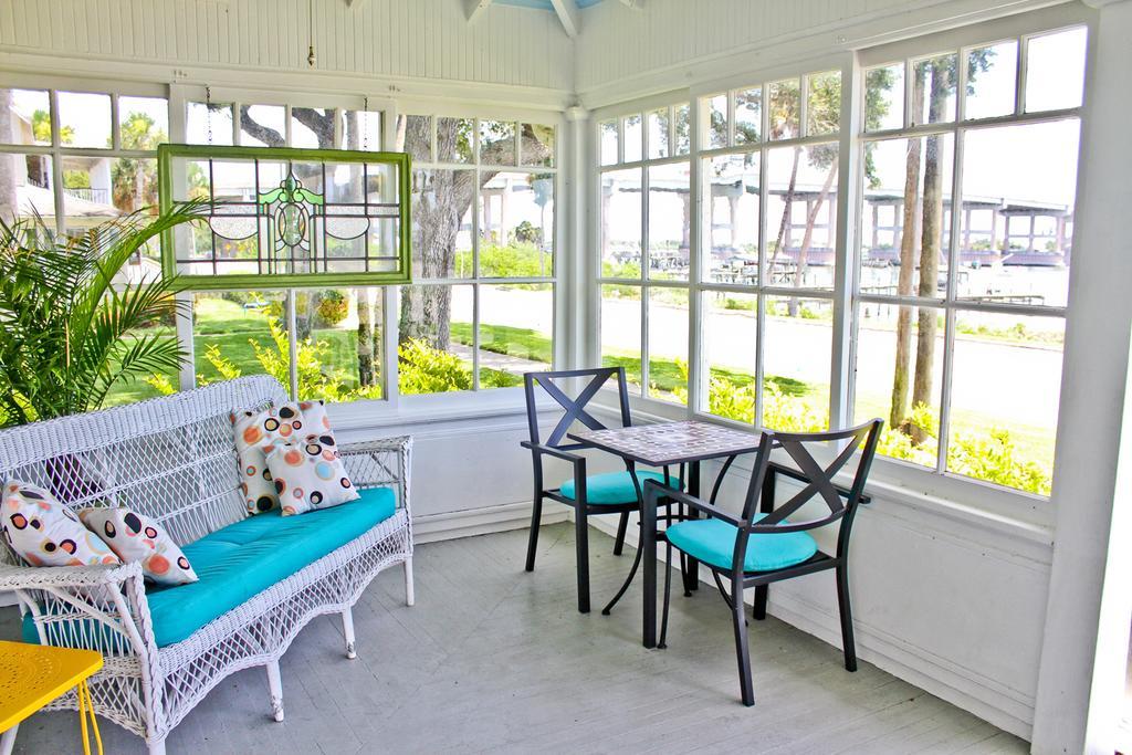 Night Swan Intracoastal Bed & Breakfast New Smyrna Beach Exteriör bild