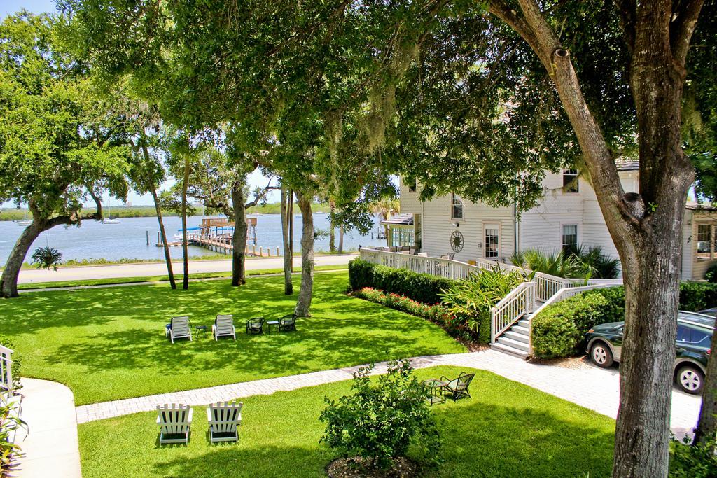 Night Swan Intracoastal Bed & Breakfast New Smyrna Beach Exteriör bild